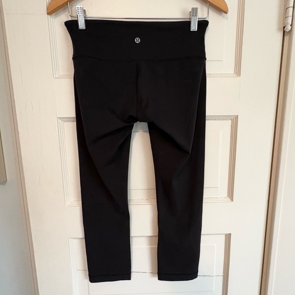 Lululemon Wunder Under Crop Leggings Black  Size 6. Compression Yoga Workout - Picture 5 of 11